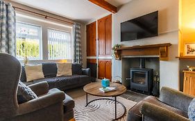 Haworth Stone Cottage With Log Burner And Valley Views